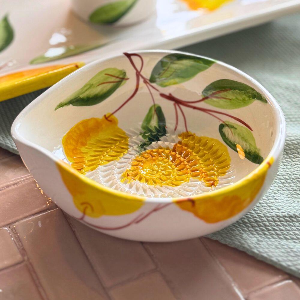 Skål med hældetud og rasper, Lemón - Ø15 cm